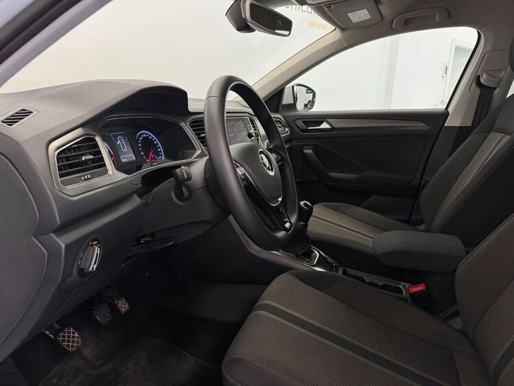 Volkswagen T-Roc ADVANCE foto 14