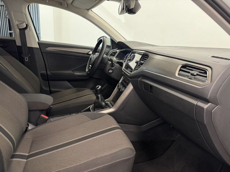 Volkswagen T-Roc ADVANCE foto 30