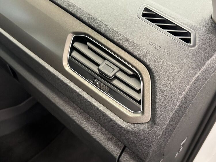 Volkswagen T-Roc ADVANCE foto 31