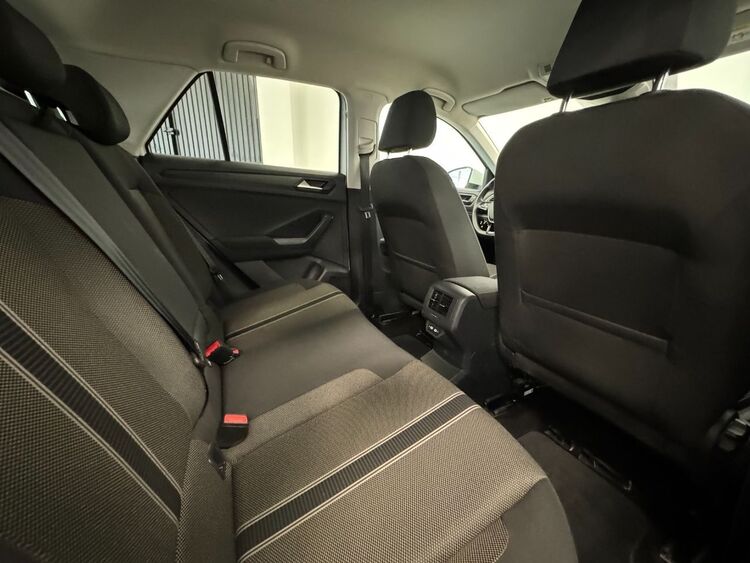 Volkswagen T-Roc ADVANCE foto 39