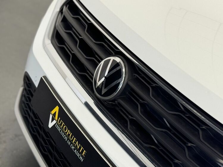 Volkswagen T-Roc ADVANCE foto 43