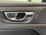 Volvo V60 MOMENTUM AUTO miniatura 17