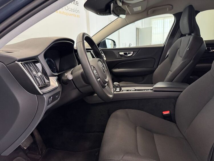 Volvo V60 MOMENTUM AUTO foto 15