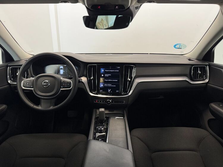 Volvo V60 MOMENTUM AUTO foto 10