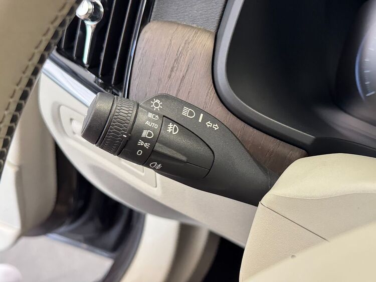 Volvo V90 B4 AWD foto 21