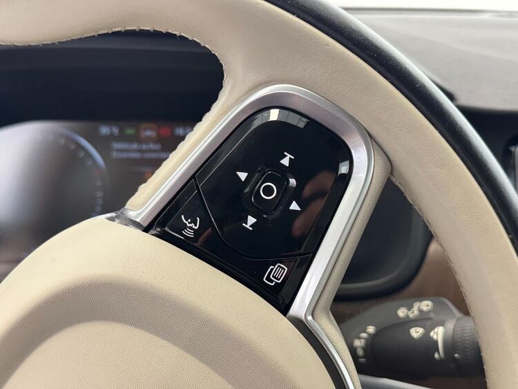 Volvo V90 B4 AWD foto 24