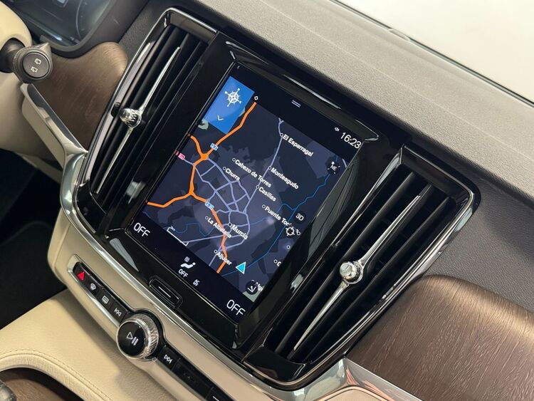 Volvo V90 B4 AWD foto 34