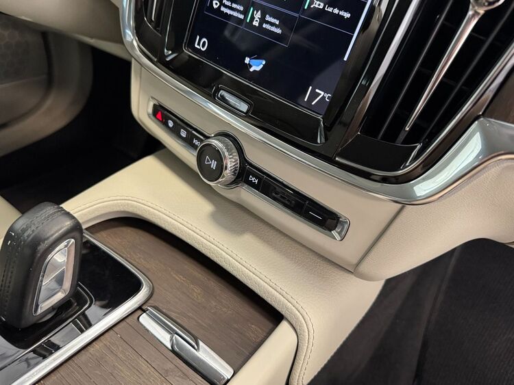 Volvo V90 B4 AWD foto 39