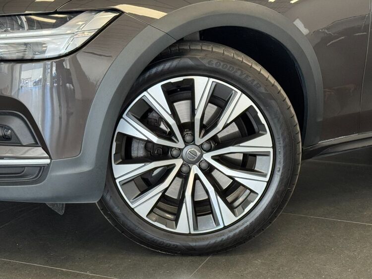 Volvo V90 B4 AWD foto 46