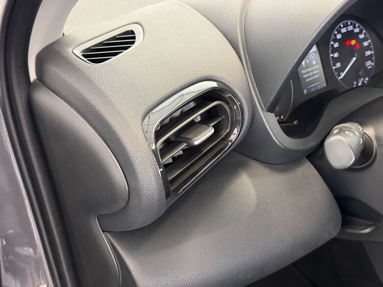 Toyota Yaris ACTIVE TECH foto 19