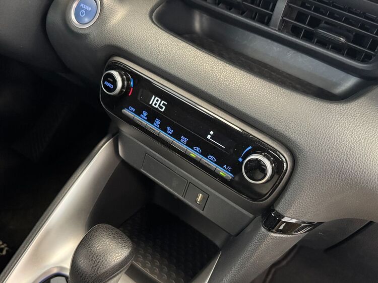 Toyota Yaris ACTIVE TECH foto 37