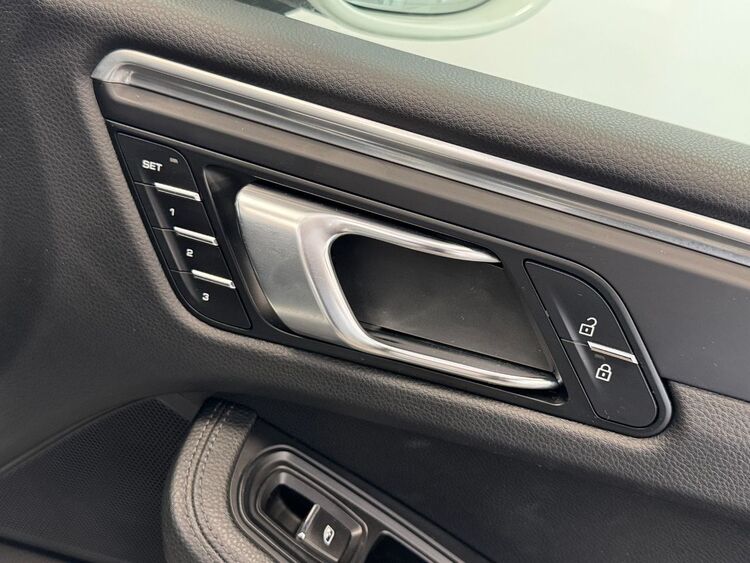 Porsche Macan MACAN foto 34