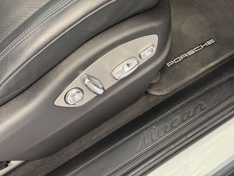 Porsche Macan MACAN foto 37