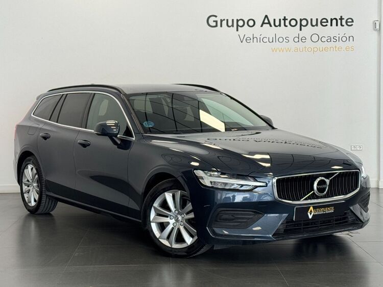 Volvo V60 MOMENTUM PRO AUTO foto 2