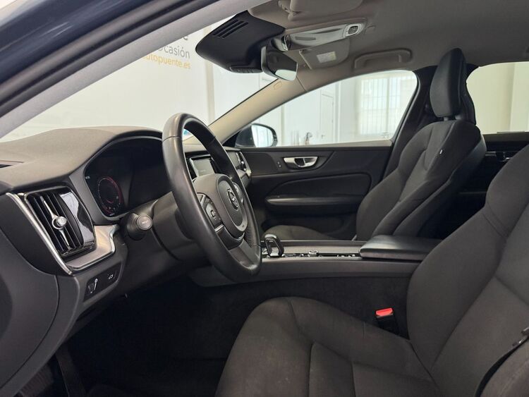 Volvo V60 MOMENTUM PRO AUTO foto 14