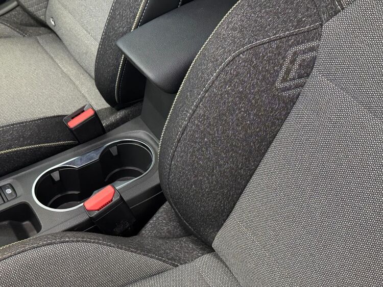 Renault Captur TECHNO foto 28