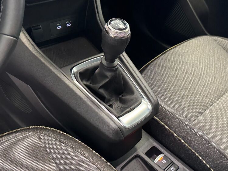 Renault Captur TECHNO foto 30