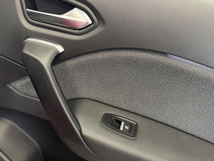 Renault Captur TECHNO foto 34