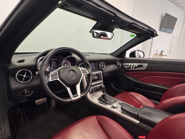 Mercedes Clase SLK AMG foto 8