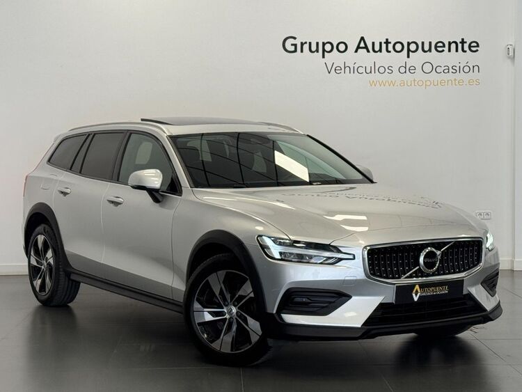 Volvo V60 AWD AUTO foto 2