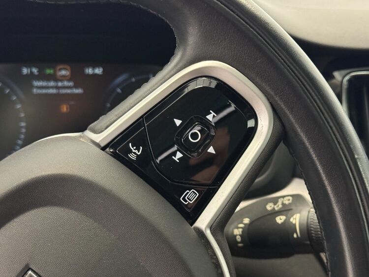 Volvo V60 AWD AUTO foto 25