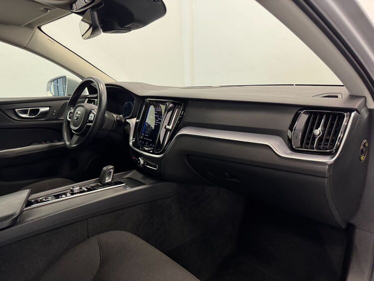 Volvo V60 AWD AUTO foto 29