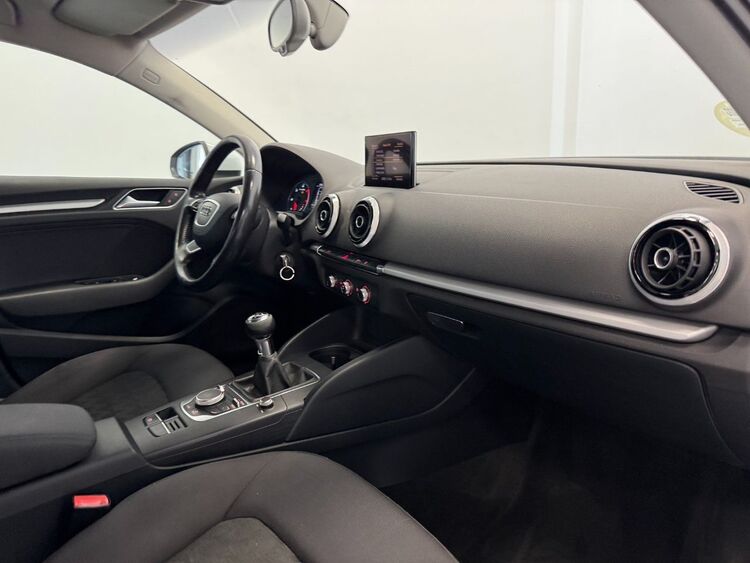 Audi A3 ATTRACTION foto 27