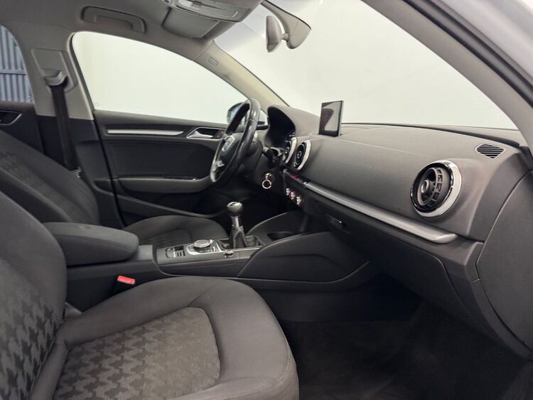 Audi A3 ATTRACTION foto 28