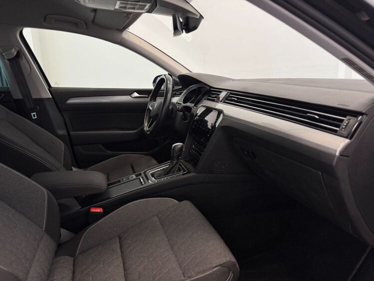 Volkswagen Passat EXECUTIVE foto 30