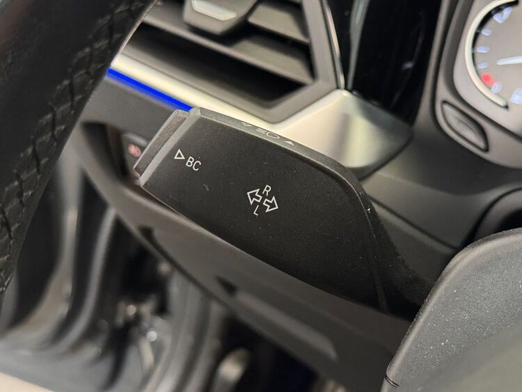 BMW Serie 3 SPORT foto 23