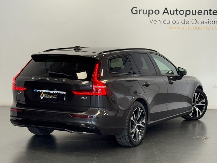 Volvo V60 PLUS DARK AUTO foto 4