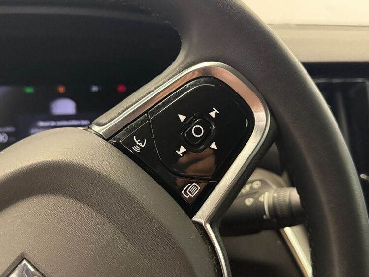 Volvo V60 PLUS DARK AUTO foto 22