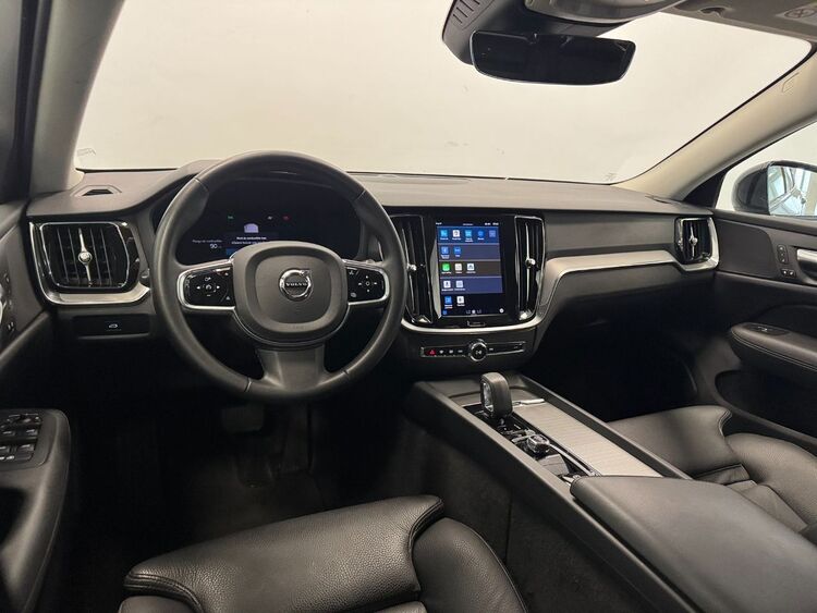 Volvo V60 PLUS DARK AUTO foto 9