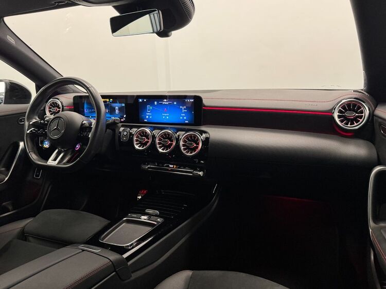 Mercedes CLA AMG foto 12