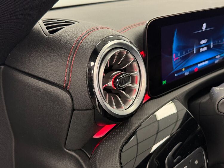 Mercedes CLA AMG foto 22