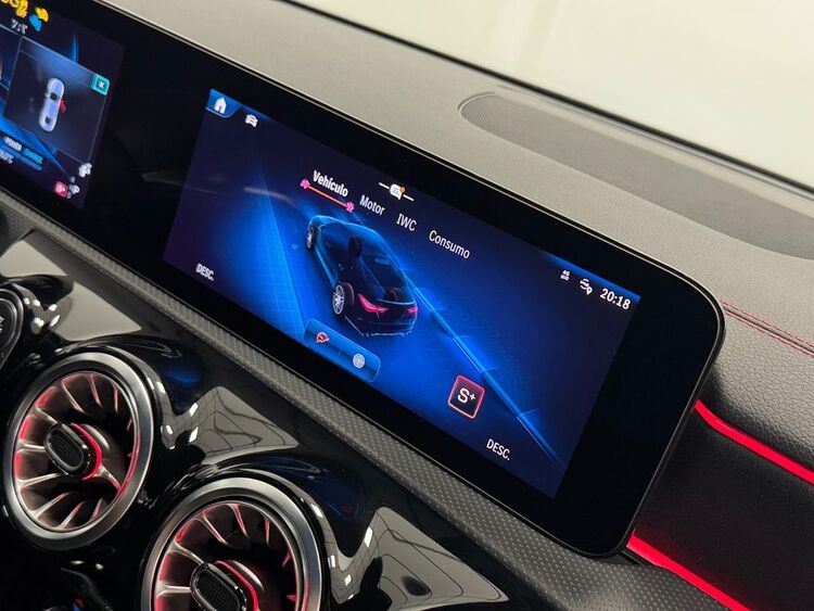 Mercedes CLA AMG foto 45