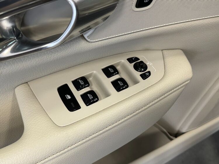 Volvo V90 D4 AWD AUTO foto 16