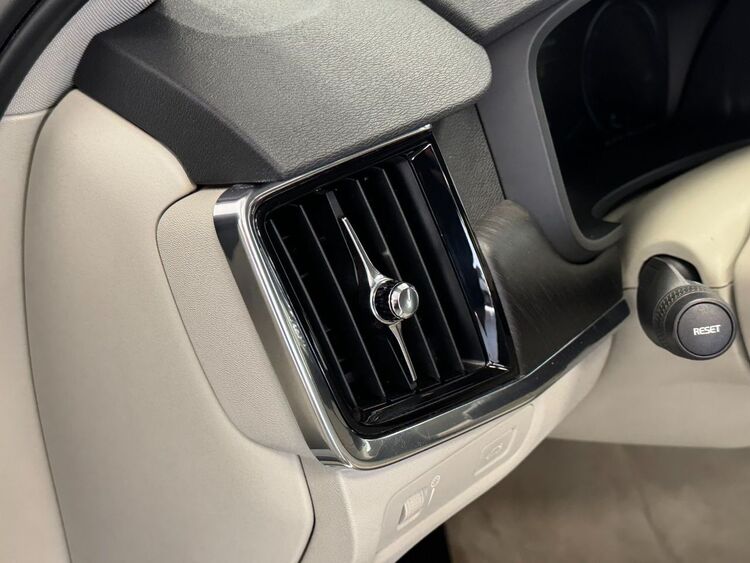 Volvo V90 D4 AWD AUTO foto 18