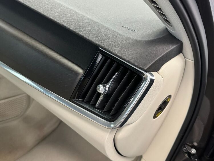 Volvo V90 D4 AWD AUTO foto 30