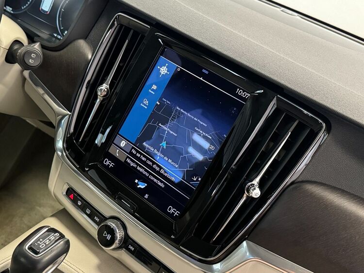 Volvo V90 D4 AWD AUTO foto 33