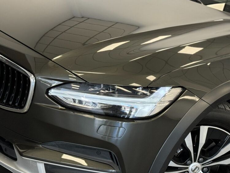 Volvo V90 D4 AWD AUTO foto 44