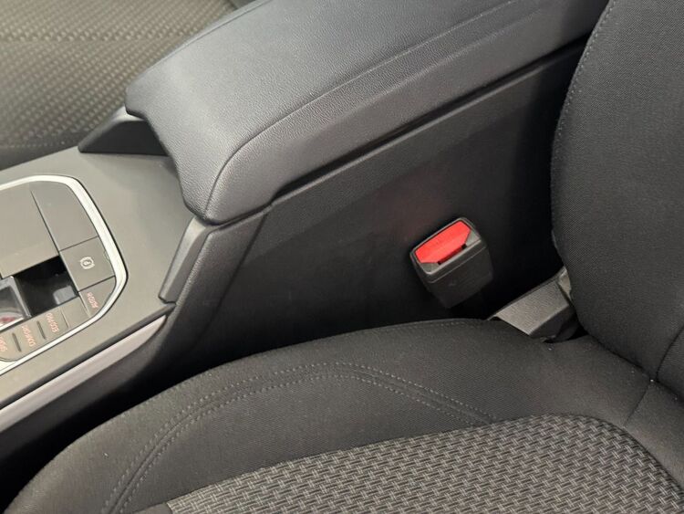 BMW Serie 1 118D foto 26