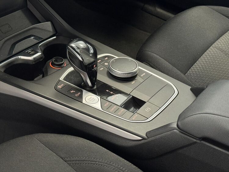 BMW Serie 1 118D foto 28