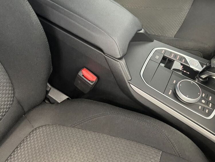 BMW Serie 1 118D foto 41