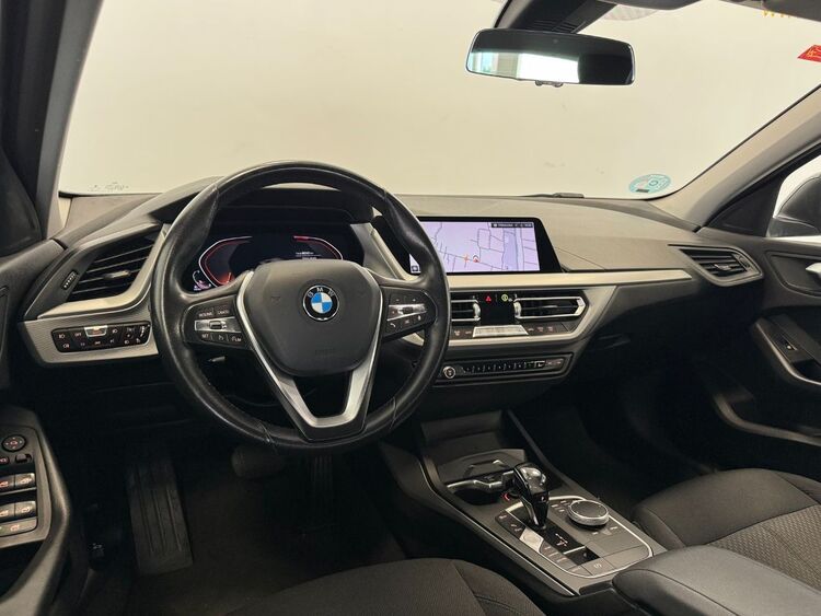 BMW Serie 1 118D foto 9