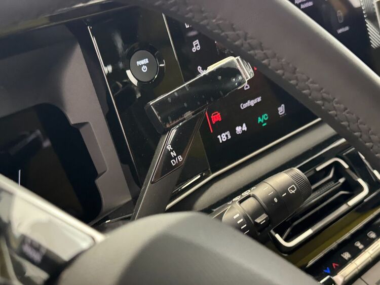 Renault 5 E-Tech ICONIC CINQ foto 24