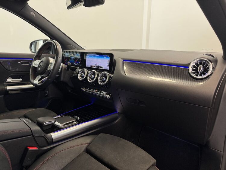 Mercedes GLA AMG foto 13