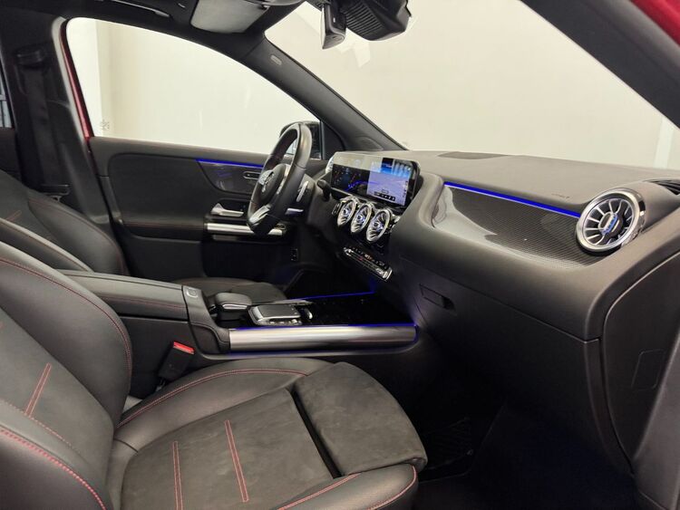 Mercedes GLA AMG foto 30