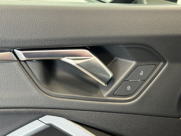 Audi Q3 SLINE BLACK LINE foto 18