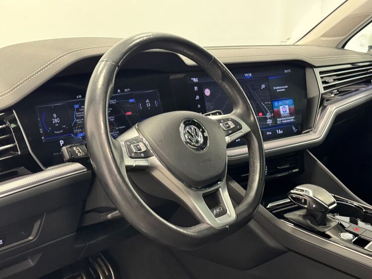 Volkswagen Touareg R LINE foto 19